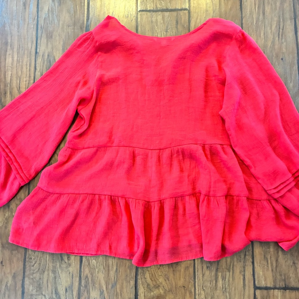 Zac & Rachel Vibrant Coral Boho V-Neck Tiered Flowy Peasant / Cottage Blouse - Picture 8 of 12